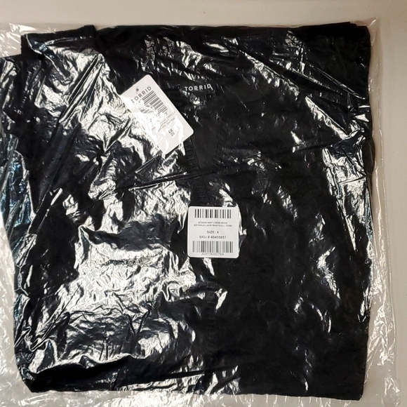 ❤️NWT VINTAGE TORRID TANK - LACE BABYDOLL KEYHOLE CAMI - FLOWY - PLUS SIZE - Picture 3 of 16